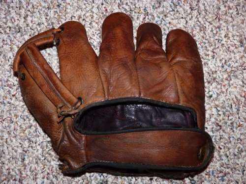 Carl Hubbell Marathon Back